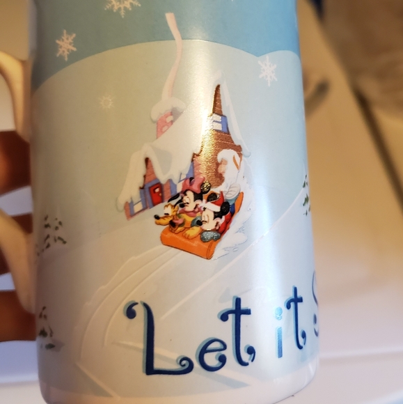 Disney Teapot/Mugs ~ Let it Snow Christmas Holiday Collection - Picture 2 of 5